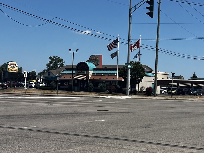 More Photos Of 3425 Union Rd, Buffalo Freestanding For Lease