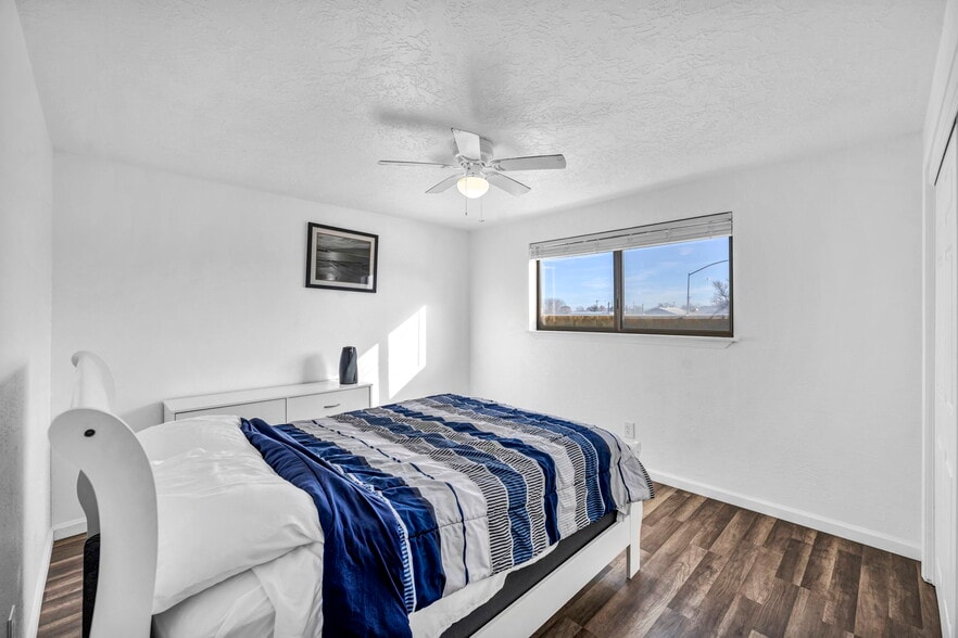 More Photos Of 2 Newcombe Ave, Yerington Office For Sale