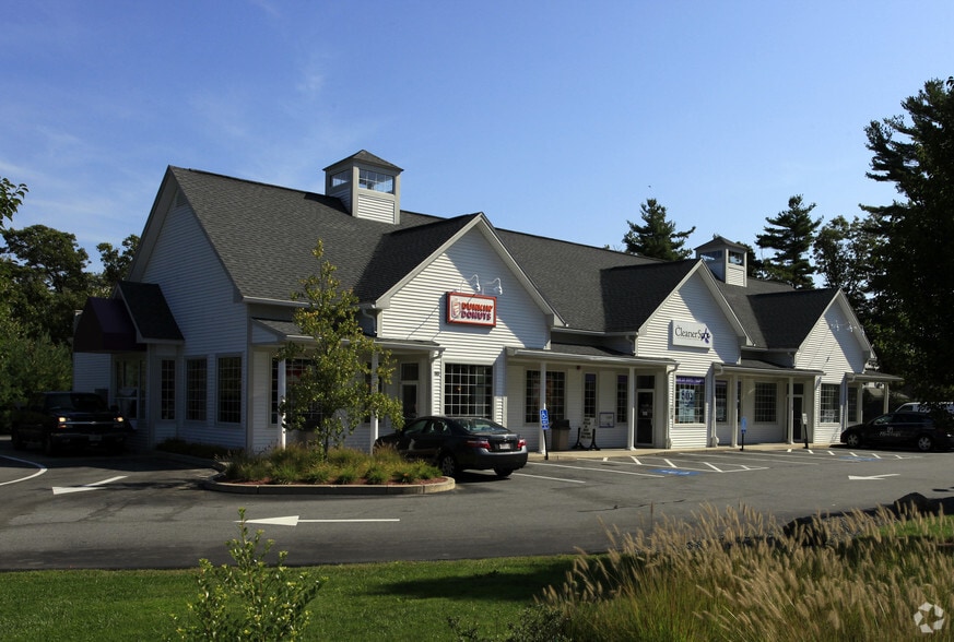 More Photos Of 80 Main St, Carver Freestanding For Lease