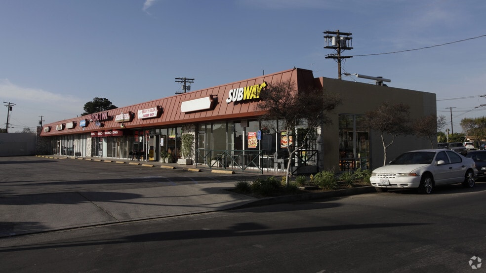 Primary Photo Of 8715-8735 Sunland Blvd, Sun Valley Unknown For Lease