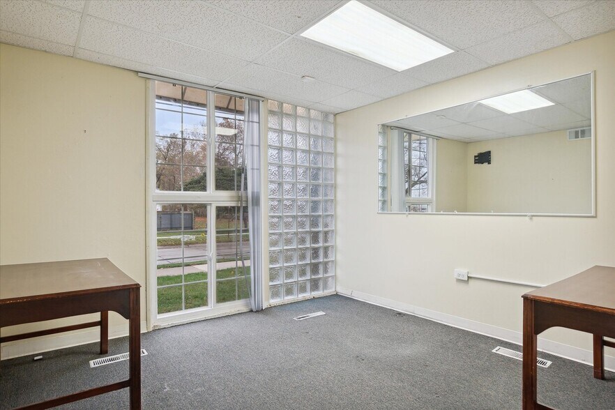 More Photos Of 22610 Rosewood St, Oak Park Office Residential For Sale