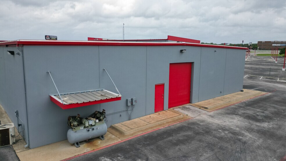 More Photos Of 1902 E Central Texas Expy, Killeen Auto Dealership For Lease