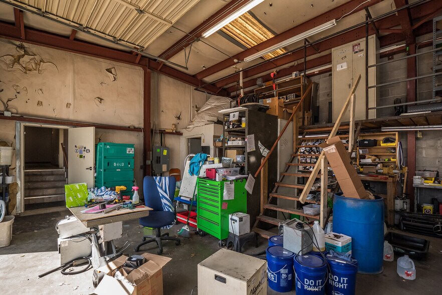 More Photos Of 3594 Forest Ave, Memphis Flex For Sale