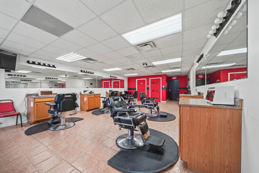 More Photos Of 16124 W 7 Mile Rd, Detroit Storefront For Sale