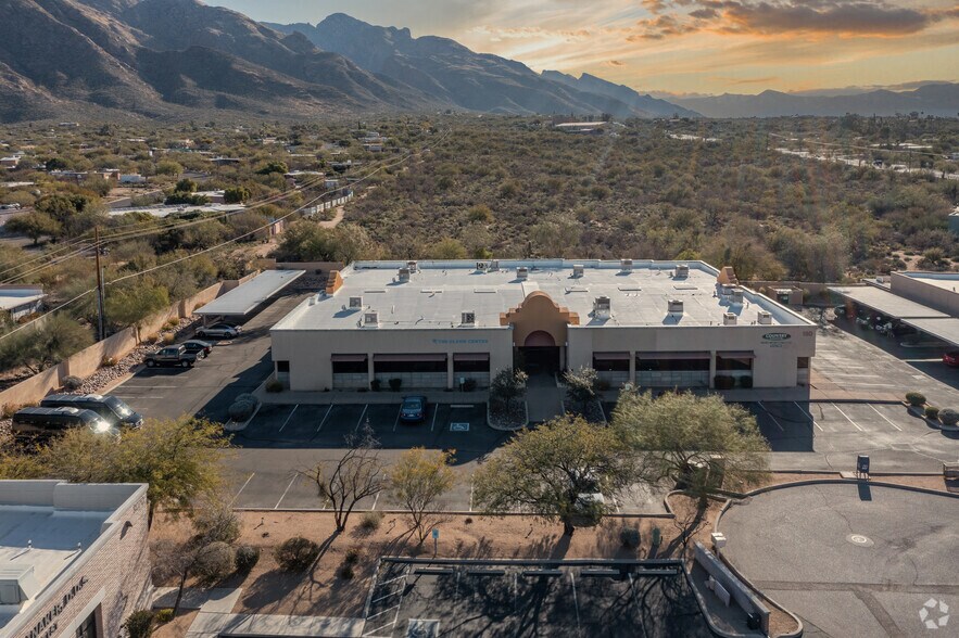 More Photos Of 180 W Magee Rd, Tucson Medical For Lease