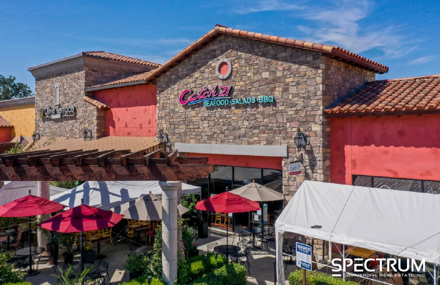 More Photos Of 28207-28313 Newhall Ranch Rd, Valencia Unknown For Lease