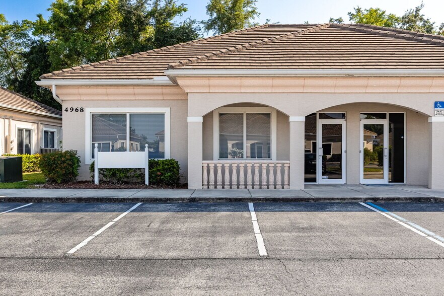 More Photos Of 4968 Royal Gulf Cir, Fort Myers Medical For Sale