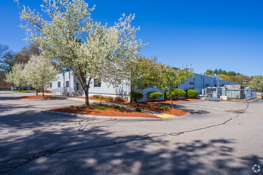 More Photos Of 60 Westview St, Lexington Research And Development For Lease