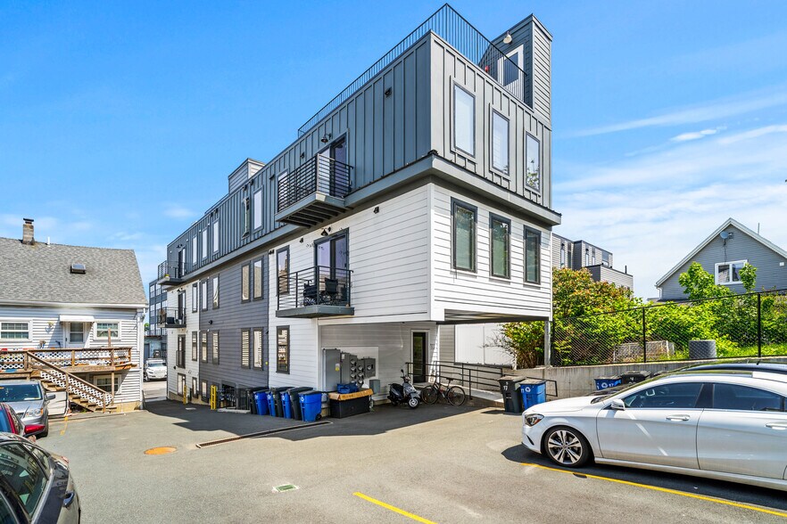More Photos Of 97 Condor St, Boston Multifamily For Sale