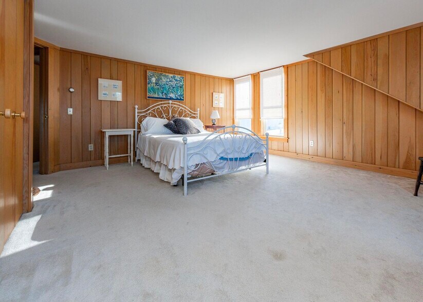 More Photos Of 109 Shore Rd, Southwest Harbor Flex For Sale