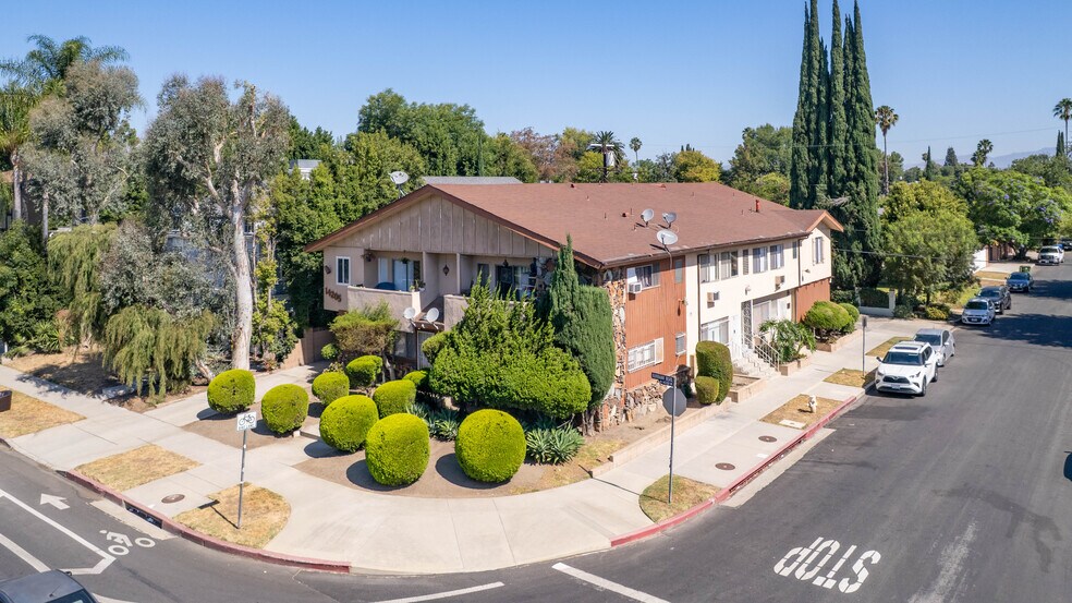 More Photos Of 14205 Burbank Blvd, Van Nuys Apartments For Sale