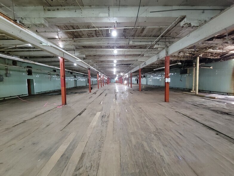 More Photos Of 501 N Mountain St, Cherryville Industrial For Sale