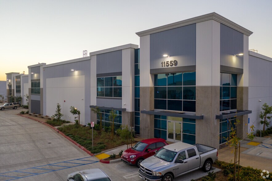 More Photos Of 11559 Foothill Blvd, Rancho Cucamonga Warehouse For Lease