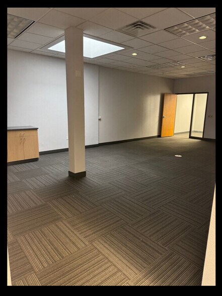 More Photos Of 2985 S Ridge Rd, Green Bay Medical For Lease