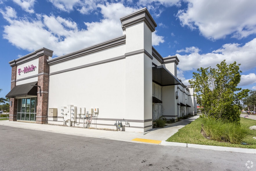 More Photos Of 28245 S Tamiami Trl, Bonita Springs Storefront For Lease