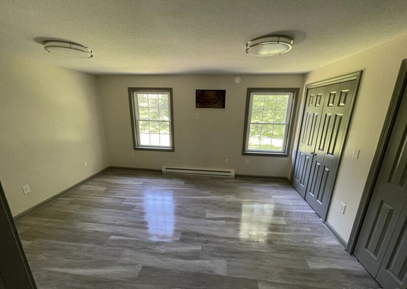 More Photos Of 23-36 Pine Crest Ridge, Woodstock Apartments For Sale