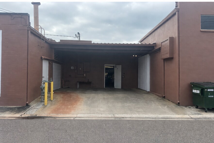 More Photos Of 1152 Court St, Clearwater Freestanding For Sale
