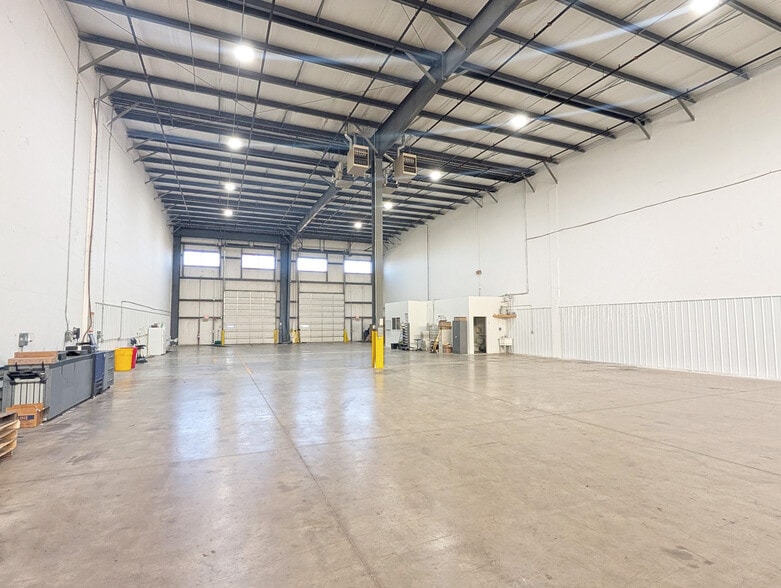 More Photos Of 3400-3474 W Mound Rd, Joliet Warehouse For Lease