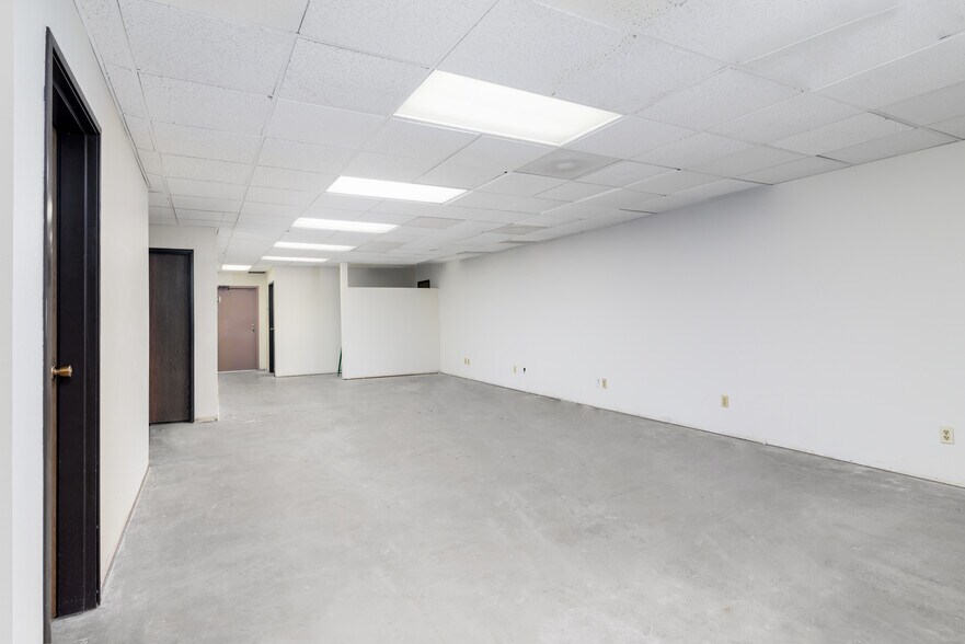More Photos Of 501 W Channel Islands Blvd, Port Hueneme Loft Creative Space For Lease