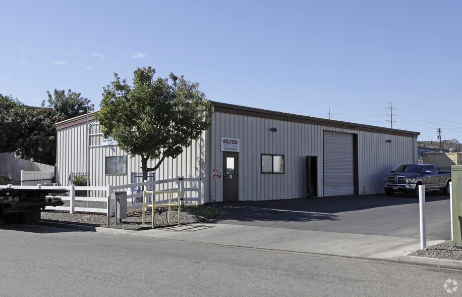Primary Photo Of 605 Venture St, Escondido Warehouse For Lease