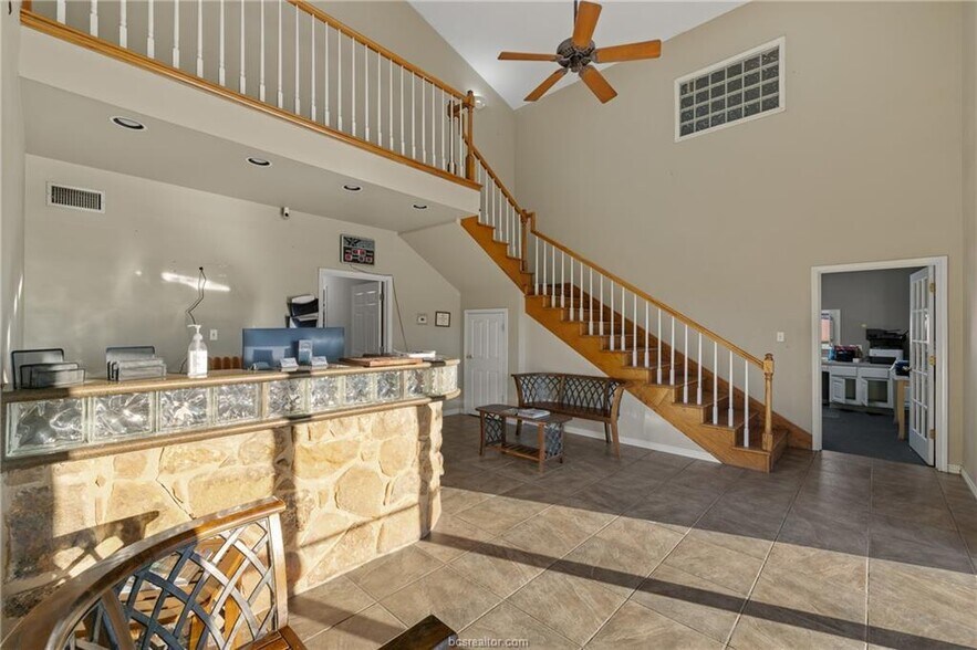 More Photos Of 108 San Jacinto Ln, Bryan Warehouse For Lease