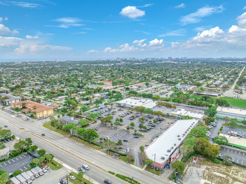 More Photos Of 904-1048 E Sample Rd, Pompano Beach Unknown For Lease