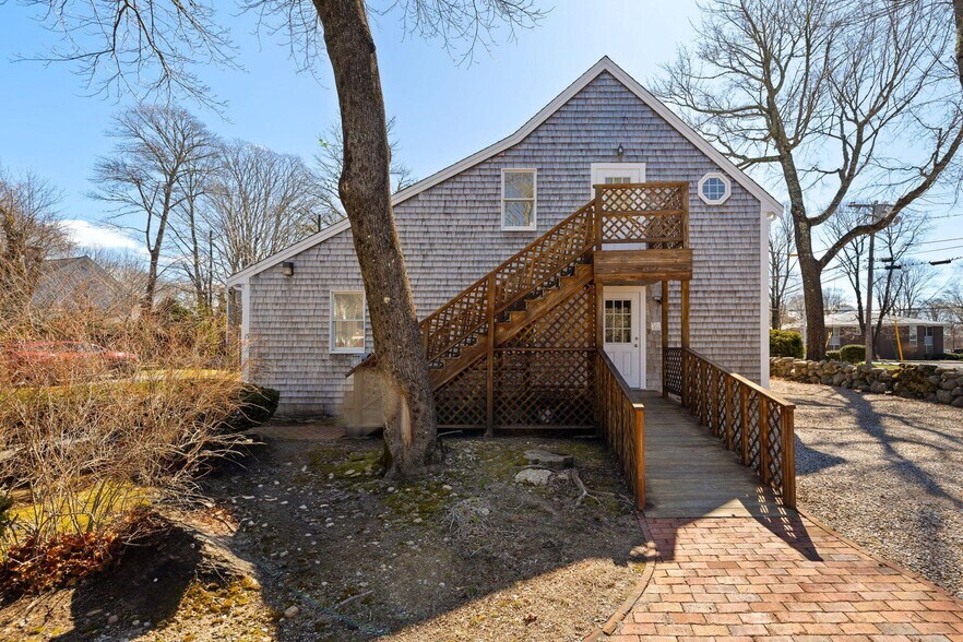 Primary Photo Of 15 Simpson Ln, Falmouth Office For Sale