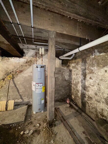 More Photos Of 7282 Columbus St, New Vienna General Retail For Sale