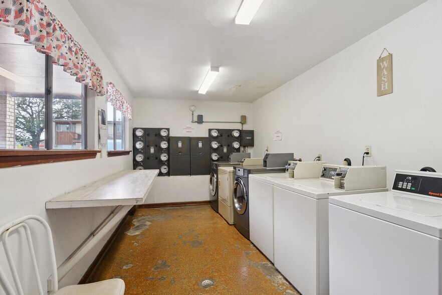 More Photos Of 106 E 3rd St, Belle Chasse Multifamily For Sale