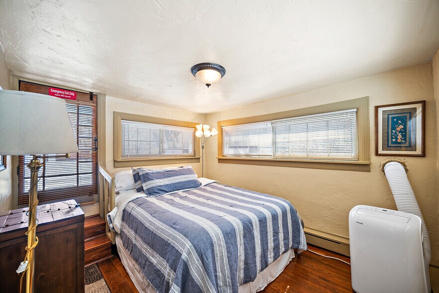 More Photos Of 1929 Woodburn St, Colorado Springs Multifamily For Sale