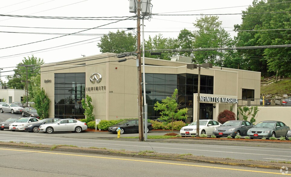 Primary Photo Of 105 Daniel Webster Hwy, Nashua Auto Dealership For Lease