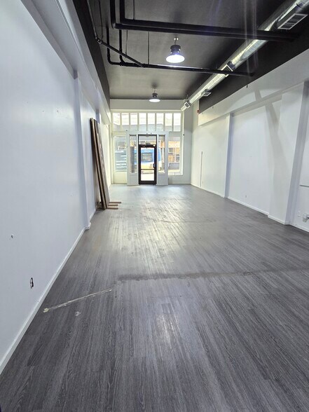 More Photos Of 1951-1967 NW Burnside St, Portland Multifamily For Sale