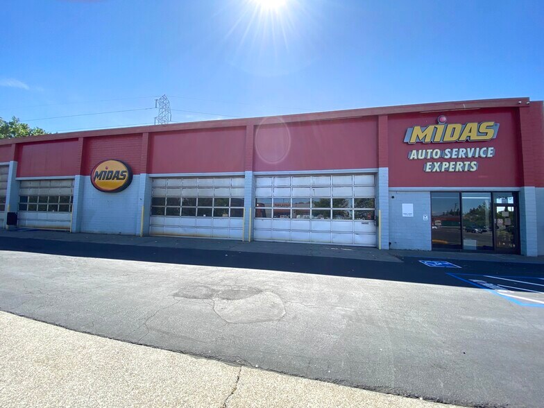 More Photos Of 2260 Arden Way, Sacramento Auto Repair For Sale