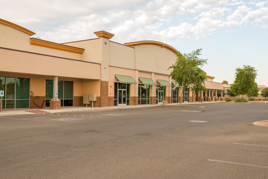 More Photos Of 736 N McQueen Rd, Gilbert Health Club For Lease