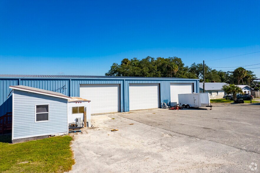 More Photos Of 9810 Vaughn St, Gibsonton Marina For Sale