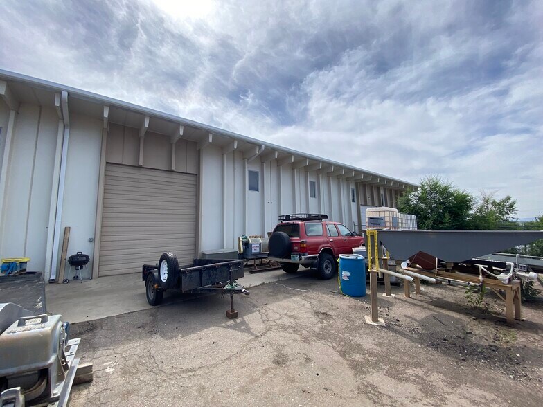 More Photos Of 3030-3040 S Vallejo St, Englewood Warehouse For Sale