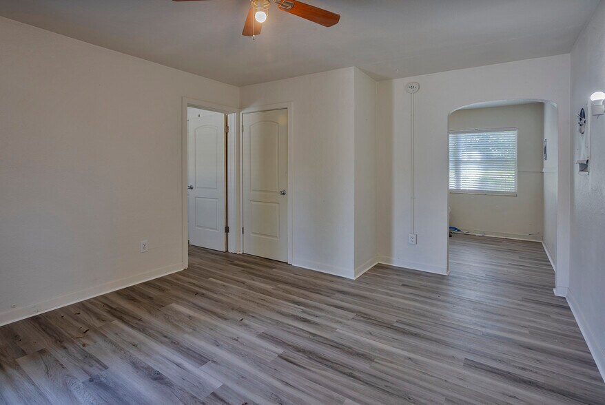 More Photos Of 1102 Sunset Point Rd, Clearwater Apartments For Sale