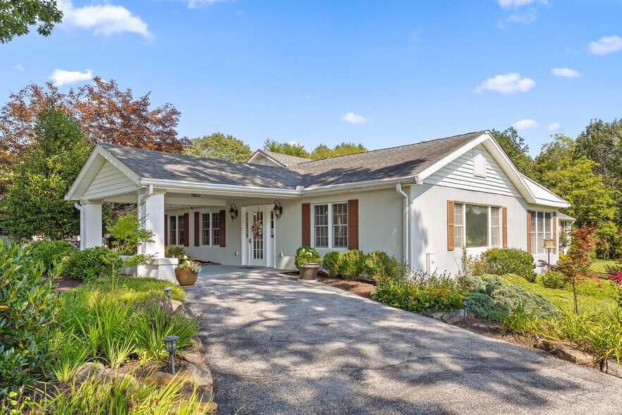 More Photos Of 3872 Brayton Mountain Rd, Graysville Skilled Nursing Facility For Sale