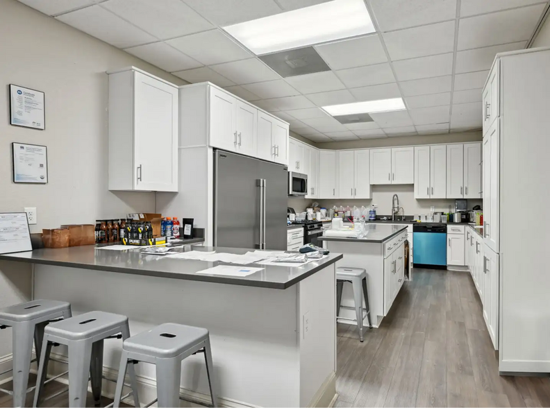 More Photos Of 501 Johnny F Smith Blvd, Slidell Warehouse For Lease