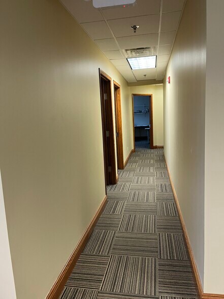 More Photos Of 4500 Brooktree Rd, Wexford Medical For Lease