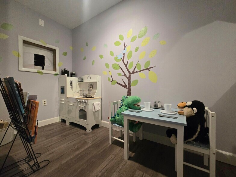 More Photos Of 224 Taylors Mill Rd, Manalapan Township Medical For Sale