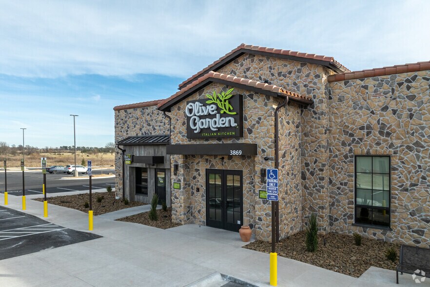 More Photos Of 3861 U.S. 412, Siloam Springs Restaurant For Sale