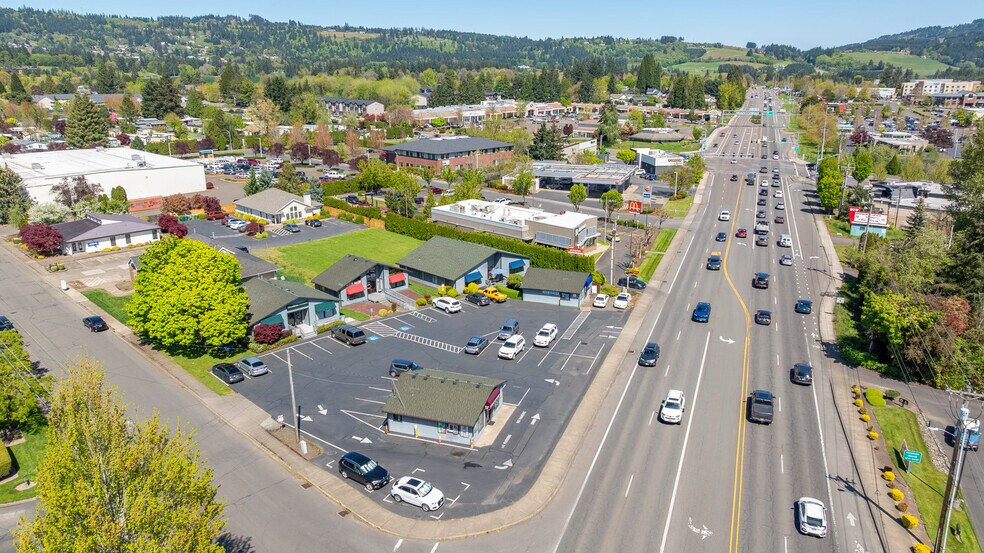 More Photos Of 2911 E Portland Rd, Newberg Office For Sale