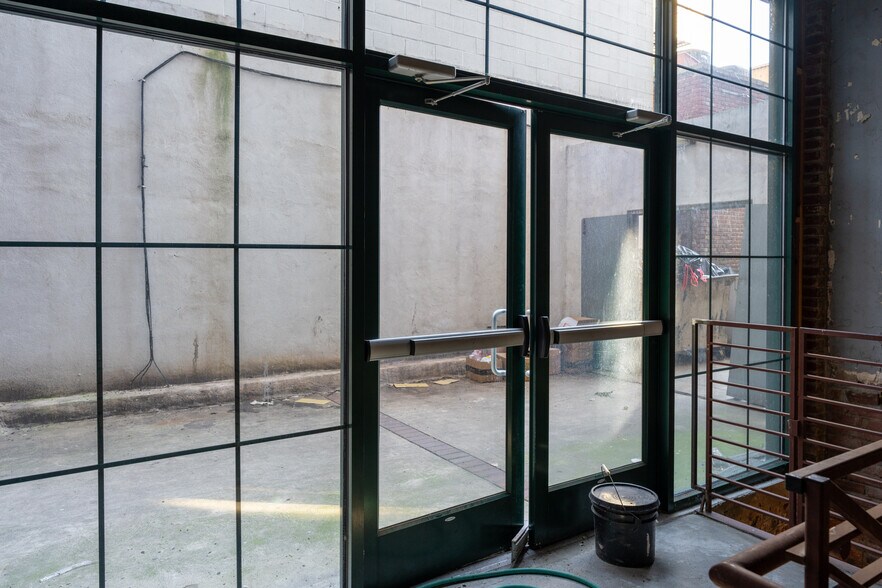 More Photos Of 1008-1010 Arch St, Philadelphia Apartments For Lease