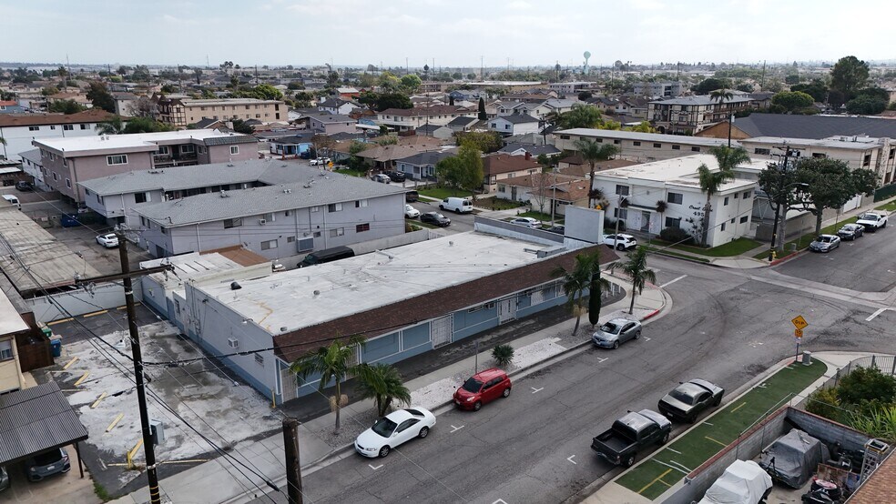 More Photos Of 11816-11822 Felton Ave, Hawthorne Storefront Retail Residential For Sale