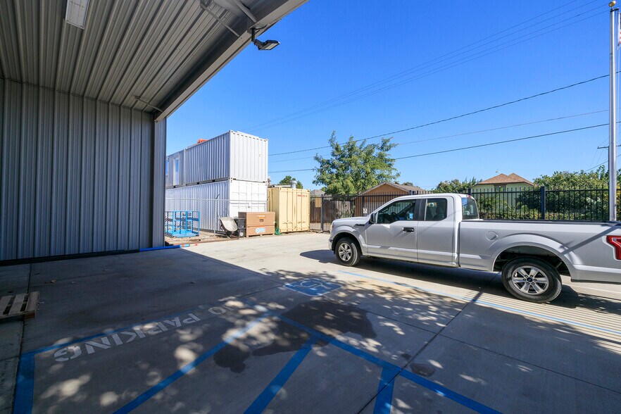 More Photos Of 213 C St, Turlock Industrial For Sale