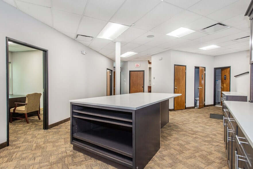 More Photos Of 271 Route 46 W, Fairfield Medical For Lease