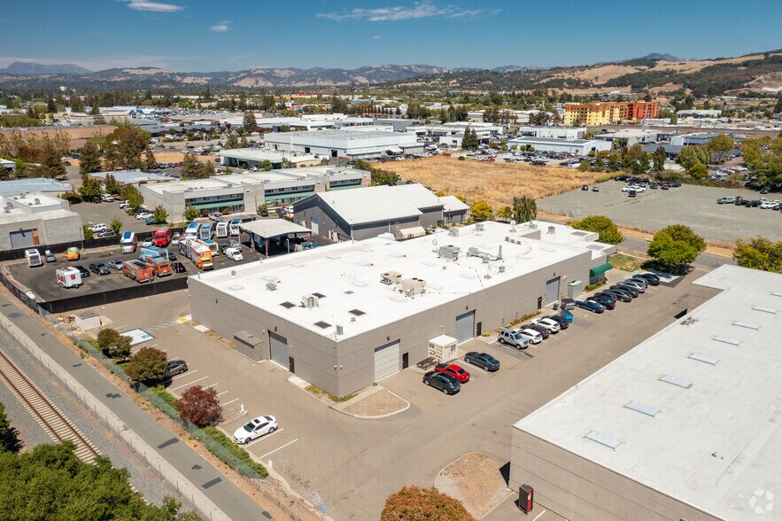 More Photos Of 3005 Wiljan Ct, Santa Rosa Manufacturing For Lease