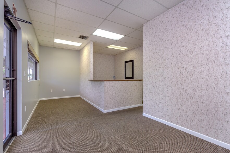 More Photos Of 5701 Overseas Hwy, Marathon Medical For Sale