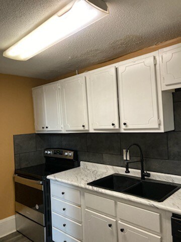 More Photos Of 635 Orange St, Macon-Bibb Apartments For Sale
